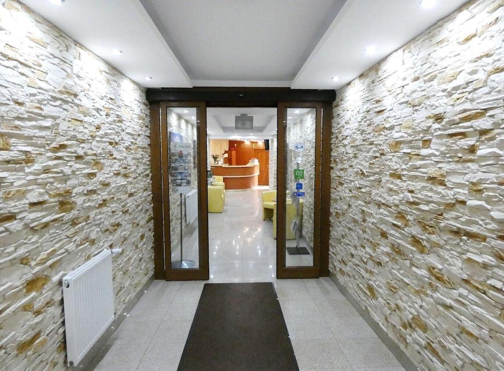 Aparthotel Adler Krakow Dış mekan fotoğraf